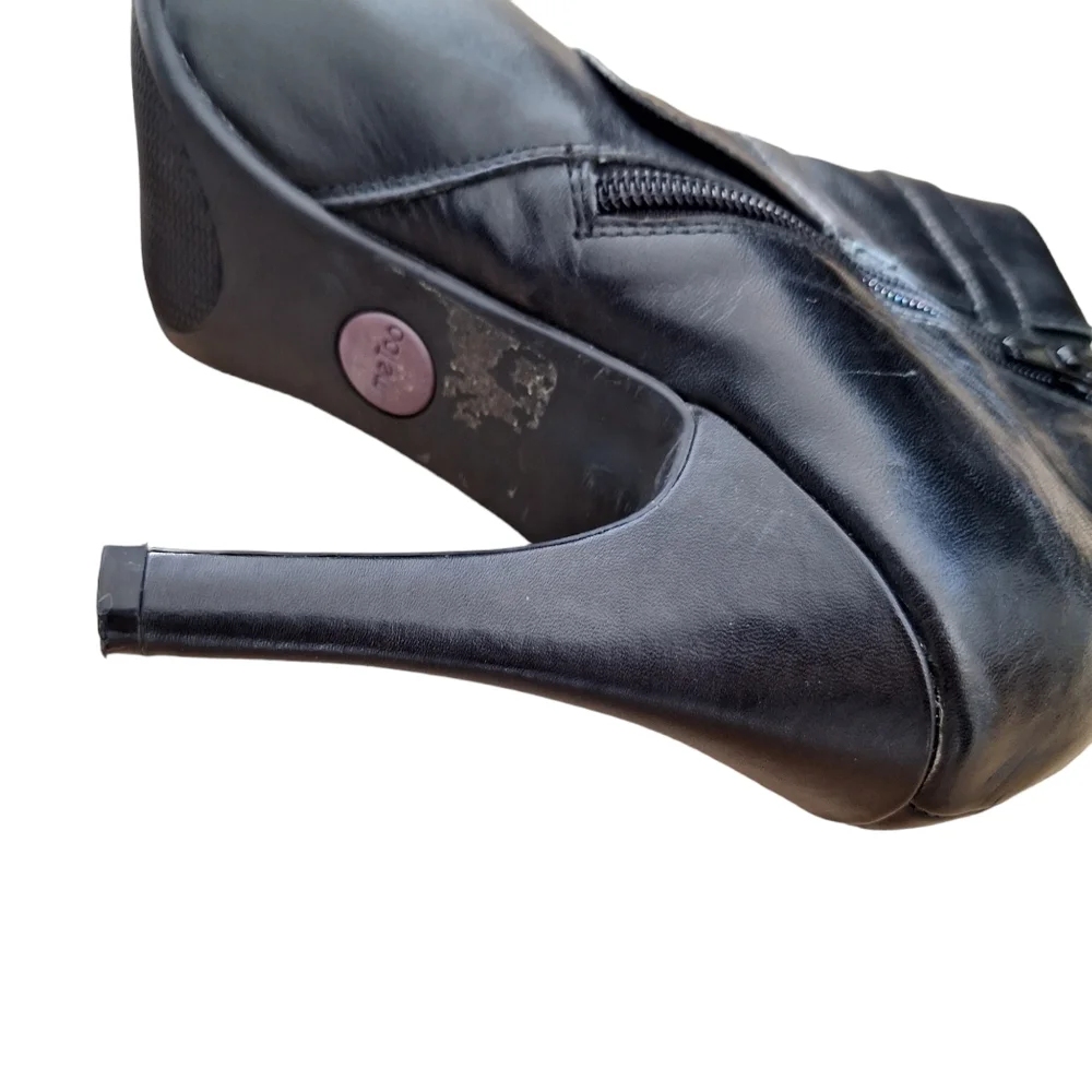 Me Too Lennon Womens Black Leather Platform Heeled Bootie Ankle Boot sz 9.5M …